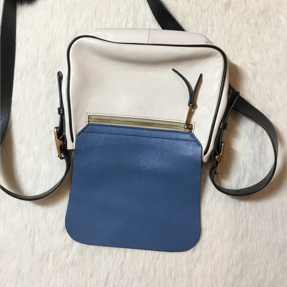 Fossil Harper Small Saddle Crossbody bag, blue and white leather design. - Picture 7 of 8